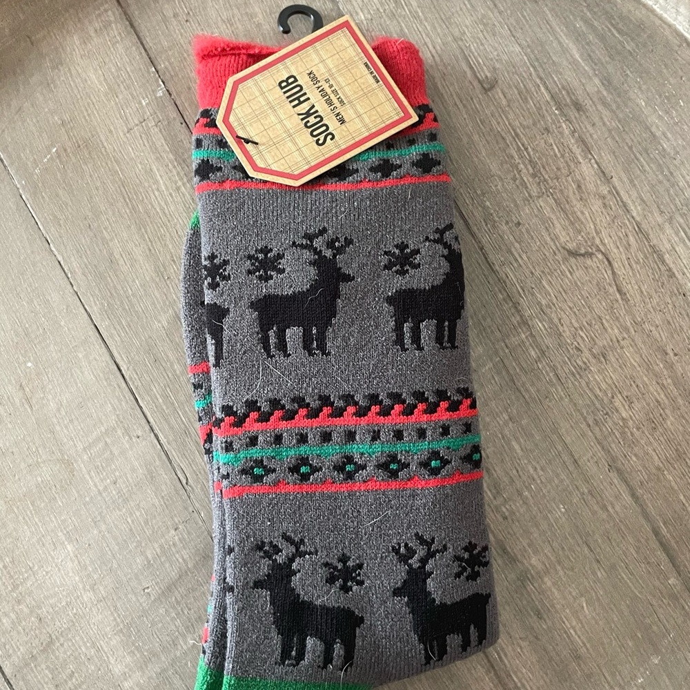 Festive Gray and Red Reindeer Casual Socks